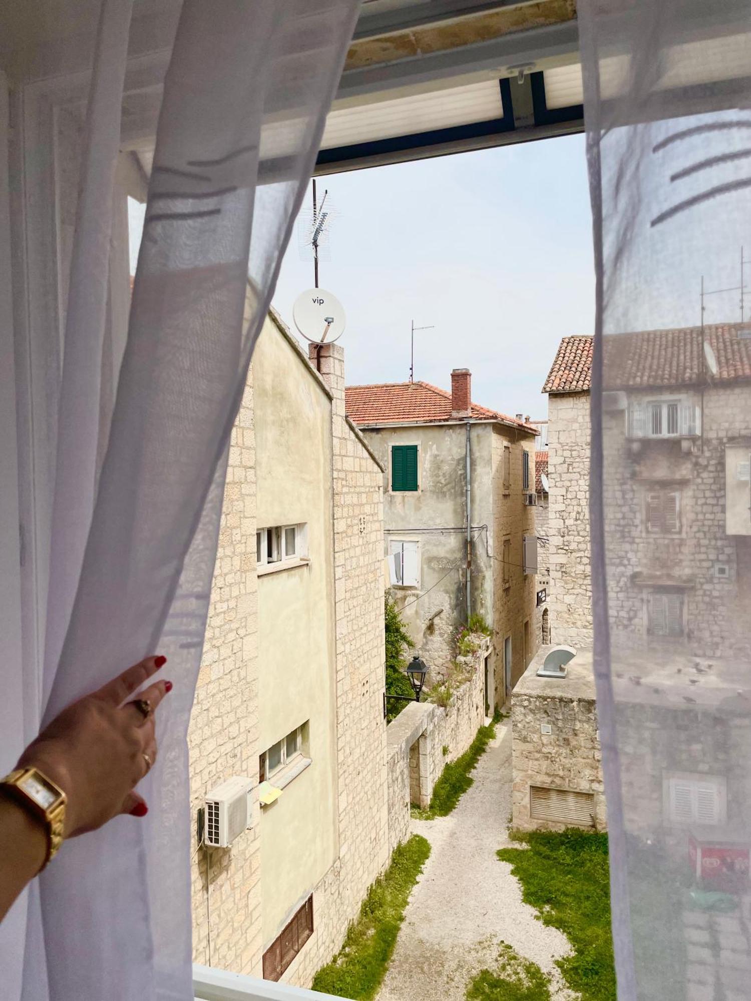 Dinka Old Town Apartment With Sea View Trogir Luaran gambar